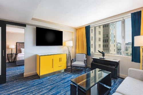 E Central Hotel Los Angeles image 11