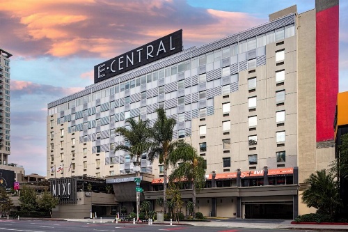 E Central Hotel Los Angeles image 9